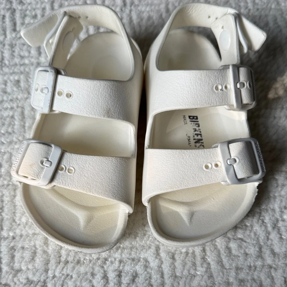 Birkenstock Kids Cream Sandals Size 26